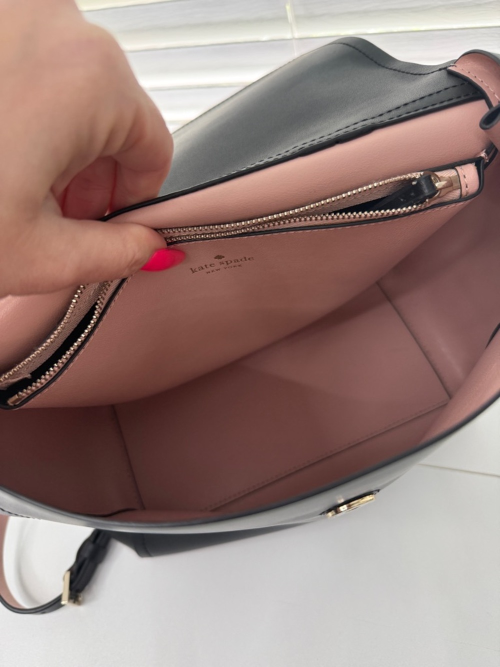 KATE SPADE Black Leather Backpack with Light Pink Inside - Picture 6 of 6